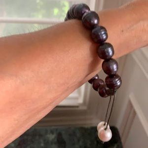 Fresh water pearls bracelet